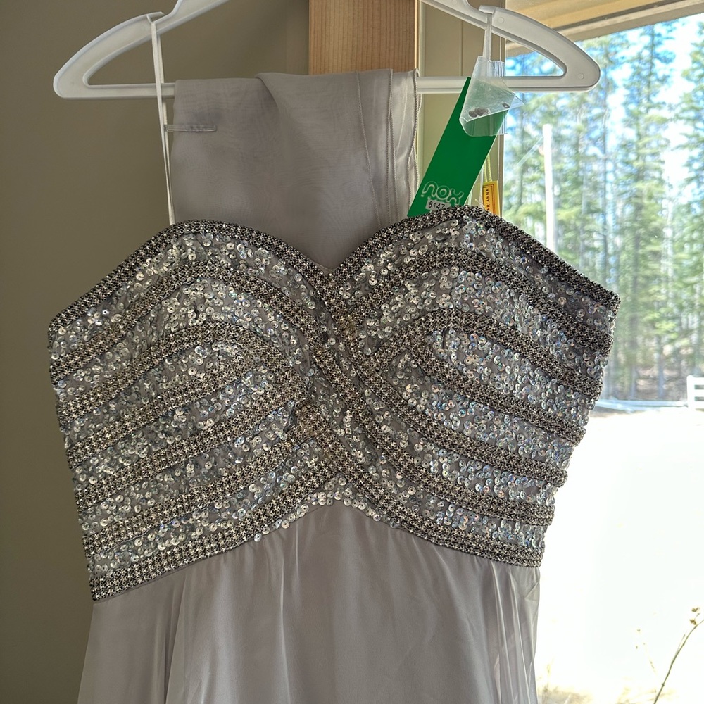 New with tags - Picture 3 of 7